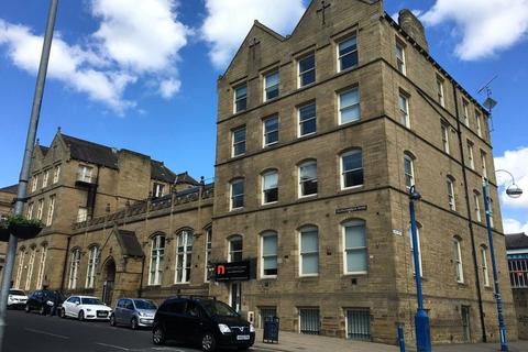 1 bedroom in a house share to rent - Northumberland Street, Huddersfield Town Centre, Huddersfield, HD1