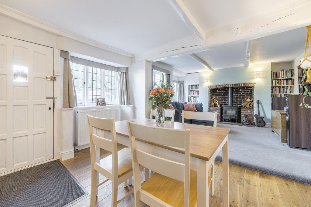 Kitchen /Dining Area