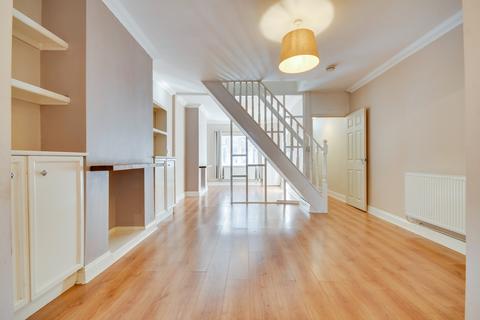 2 bedroom terraced house to rent, Rainsford Road, Chelmsford