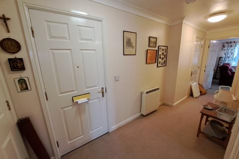 Flat 21, Brunel Court, 4 Harbour Road, Portishead, Bristol, BS20 7JH