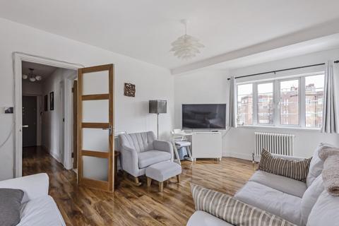 235 Chiswick Village, London, W4 3DF