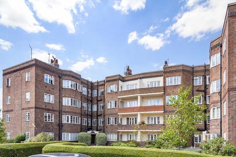 235 Chiswick Village, London, W4 3DF