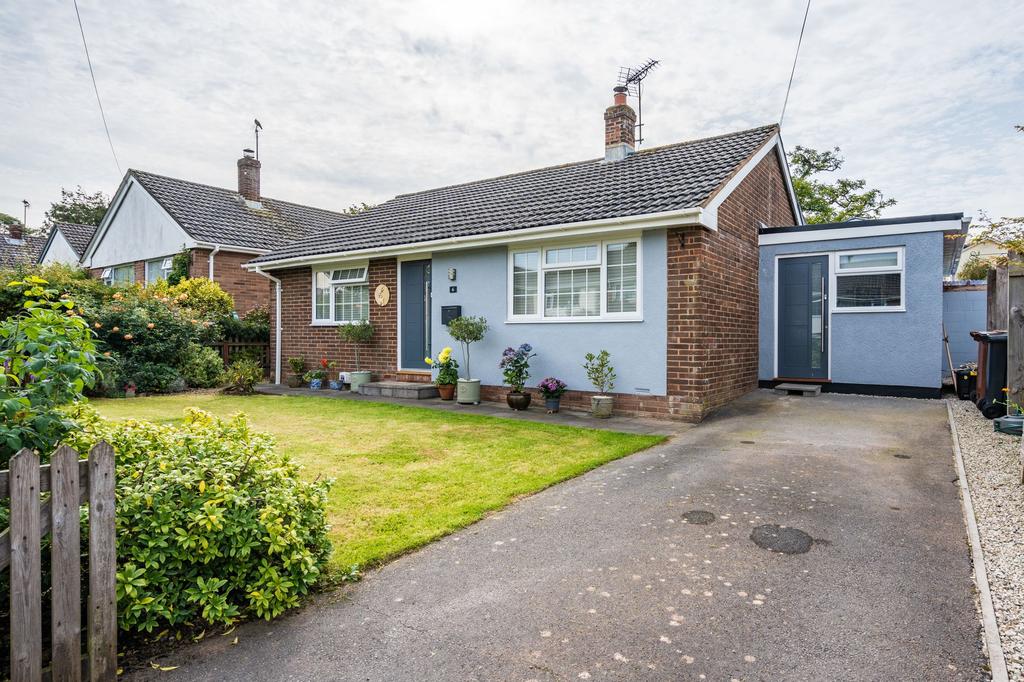 Old Rectory Gardens, Morchard 3 bed detached bungalow £335,000