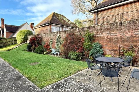 2 bedroom apartment for sale, Chatsworth Gardens, Meads, Eastbourne, BN20