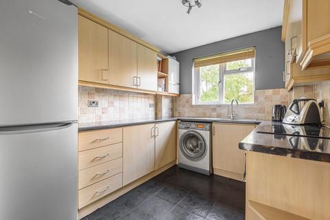 9 Bishops Green, Bromley, BR1 3HS