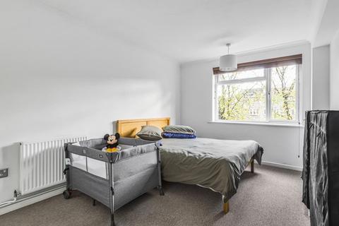 9 Bishops Green, Bromley, BR1 3HS