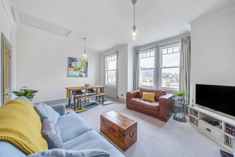 30 Charlmont Road, London, SW17 9AJ