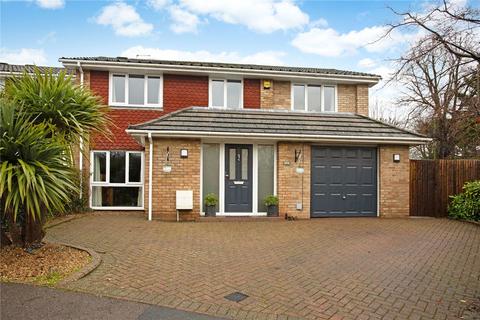4 bedroom semi-detached house for sale - Bramble Close, Harpenden, Hertfordshire, AL5