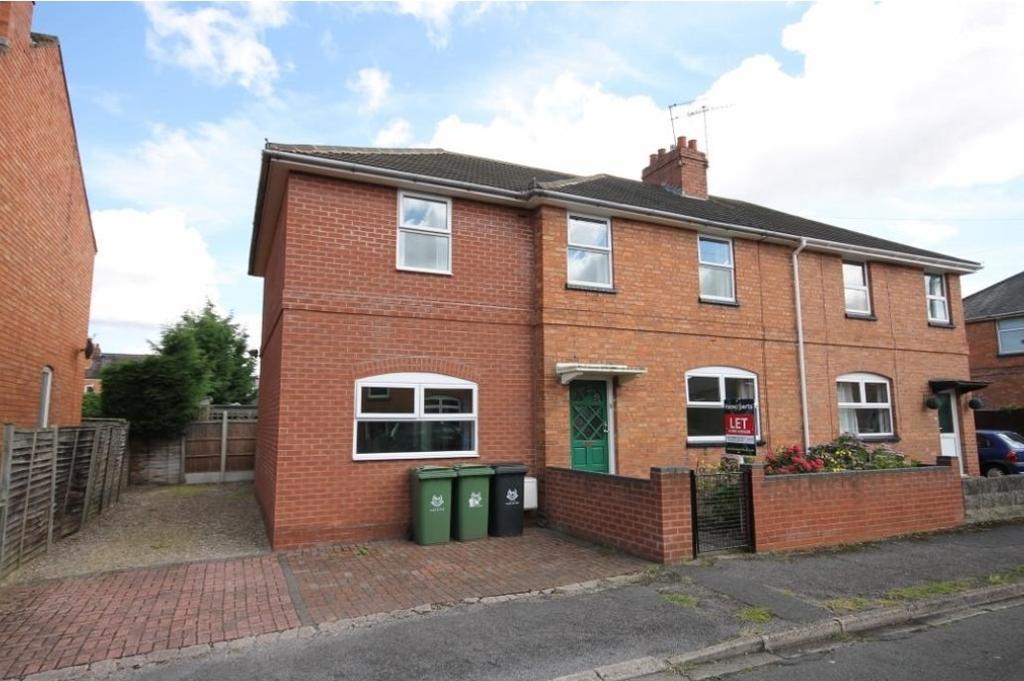 Available SEPT 2023 5 Rooms Hopton Street 6 bed semidetached house