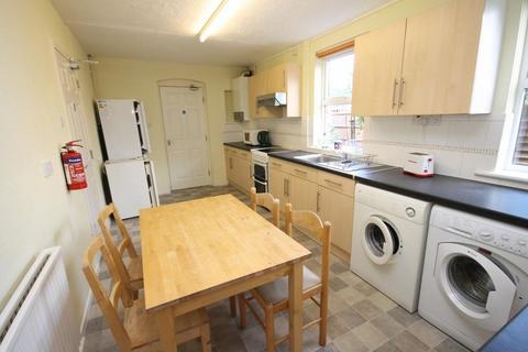 6 bedroom semi-detached house to rent, Available SEPT 2024 - Rooms - Hopton Street