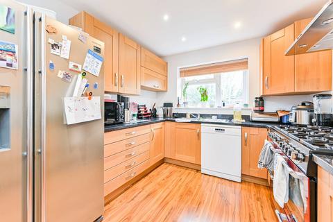 4 Jeymer Drive, Greenford, UB6 8NS