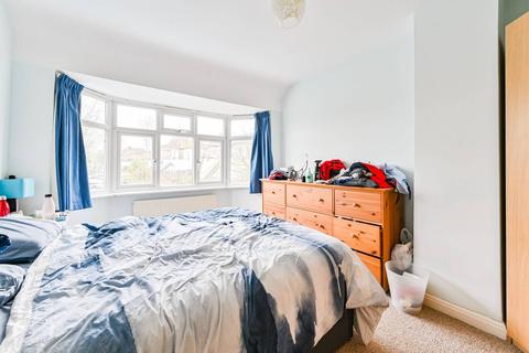 4 Jeymer Drive, Greenford, UB6 8NS