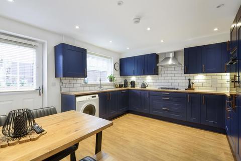 4 bedroom terraced house for sale - Annesley Place, Bromley