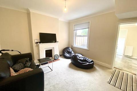 3 bedroom end of terrace house to rent - Blackwater