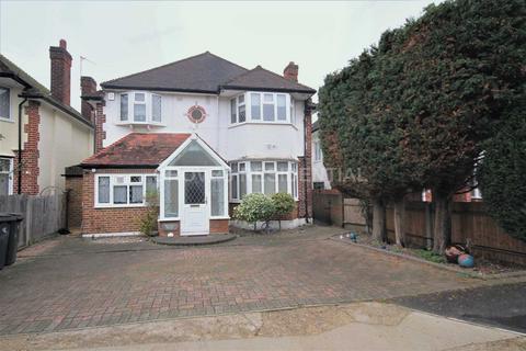 10 The Glebe, Worcester Park, KT4 7PF