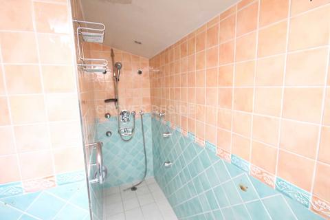 10 The Glebe, Worcester Park, KT4 7PF