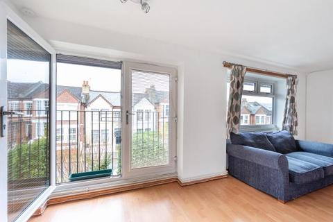 58 Bassingham Road, Earlsfield, London, SW18 3AG