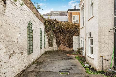 undefined, Lampard Grove, Stoke Newington