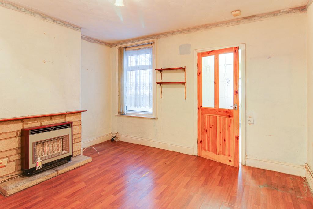 Portsmouth Street, Swindon 2 bed terraced house £190,000