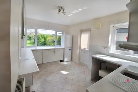 17 Alexandra Road, Rayleigh, SS6 8HT