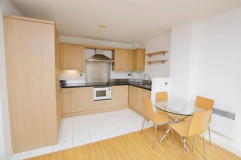 2 bedroom flat to rent, XQ7 Building, Taylorson Street South, Salford, M5
