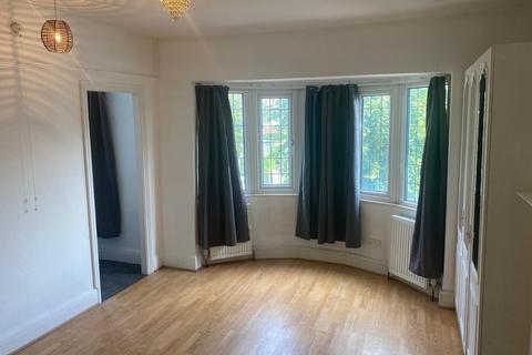 undefined, Woodland Way, Mill Hill NW7