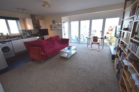 2 bedroom apartment for sale - Old Harbour Court, Wincolmlee, Hull