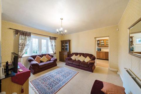 43 Purley Bury Avenue, Purley, CR8 1JF