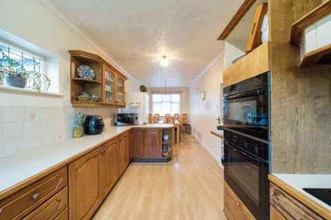 43 Purley Bury Avenue, Purley, CR8 1JF