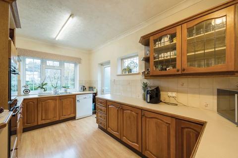 43 Purley Bury Avenue, Purley, CR8 1JF