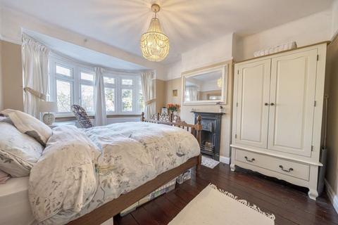 50 Grasmere Road, Purley, CR8 1DW