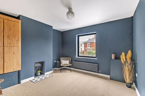15 Hare Lane, Godalming, GU7 3EE