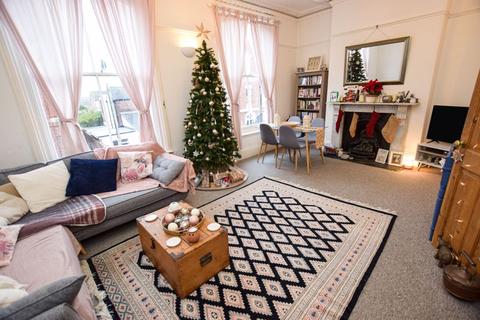 Flat 2, 31 Richmond Road, Exeter, EX4 4JF