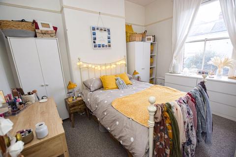 Flat 2, 31 Richmond Road, Exeter, EX4 4JF