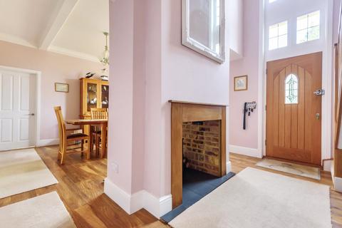 Battlesden Lodge Watling Street, Hockliffe, Leighton Buzzard, LU7 9LQ