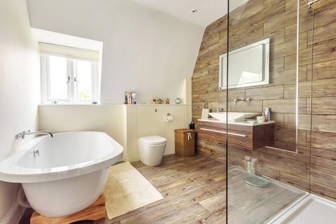 Battlesden Lodge Watling Street, Hockliffe, Leighton Buzzard, LU7 9LQ