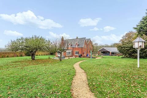 Battlesden Lodge Watling Street, Hockliffe, Leighton Buzzard, LU7 9LQ