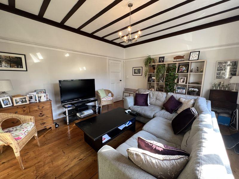Stirling Road, Bournemouth 2 bed apartment £1,295 pcm (£299 pw)