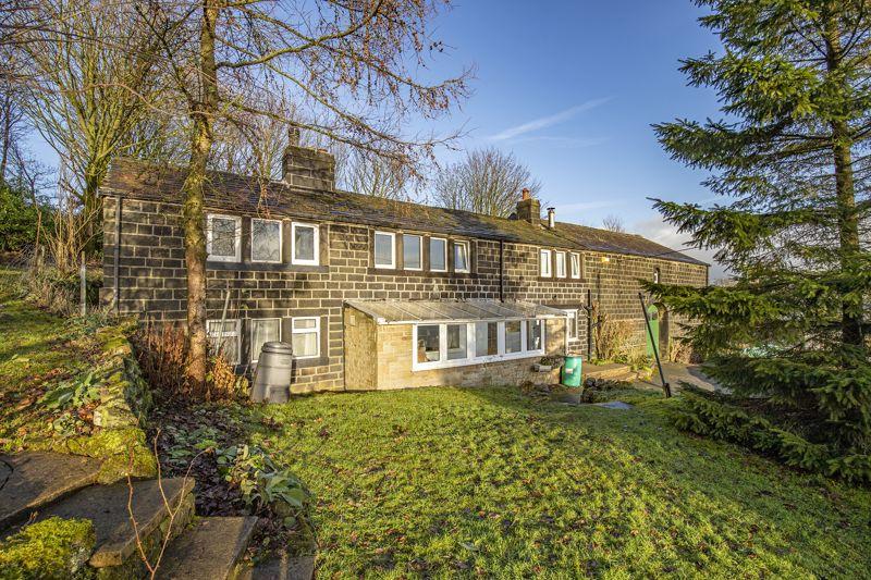 Hollins Hall Farm, Broad Lane, Luddendenfoot HX2 6JZ 3 bed detached house for sale £595,000