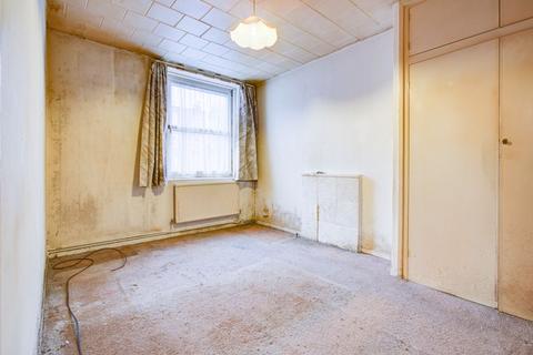 9 Mapledene Estate, London, E8 3LN