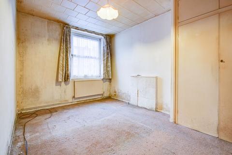 9 Mapledene Estate, London, E8 3LN