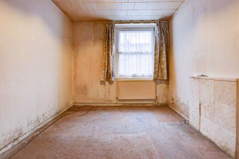 9 Mapledene Estate, London, E8 3LN