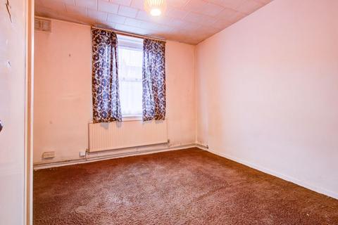 9 Mapledene Estate, London, E8 3LN