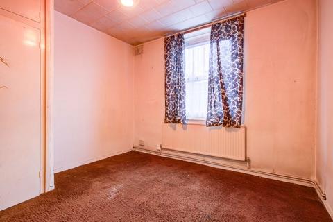 9 Mapledene Estate, London, E8 3LN