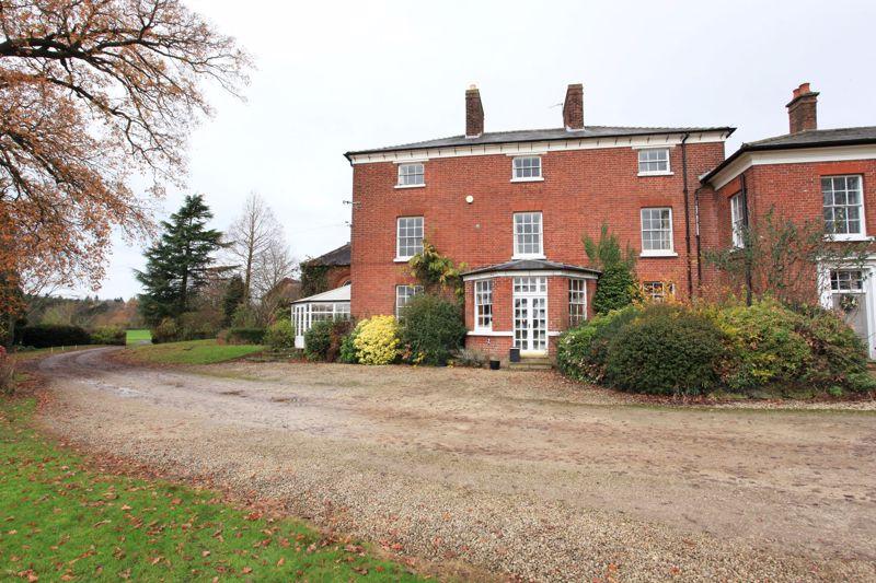 Drayton Lodge Farmhouse. Decker Hill... 4 bed semidetached house £