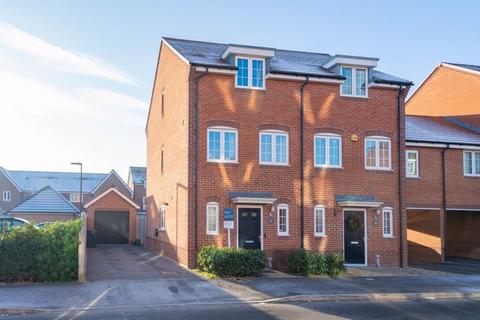 32 Diamond Drive, Didcot, OX11 6FH