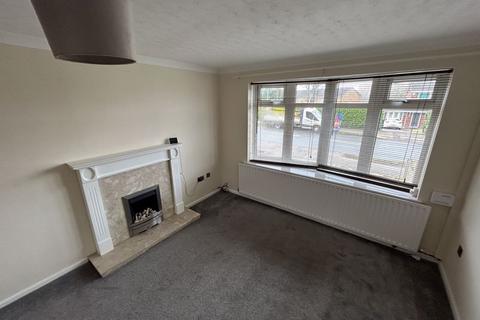 2 bedroom semi-detached house to rent, Farnworth Road, Stoke-On-Trent
