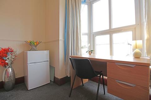 1 bedroom in a house share to rent, 67 Portland Street, Lincoln, Lincolnshire, LN5 7LB
