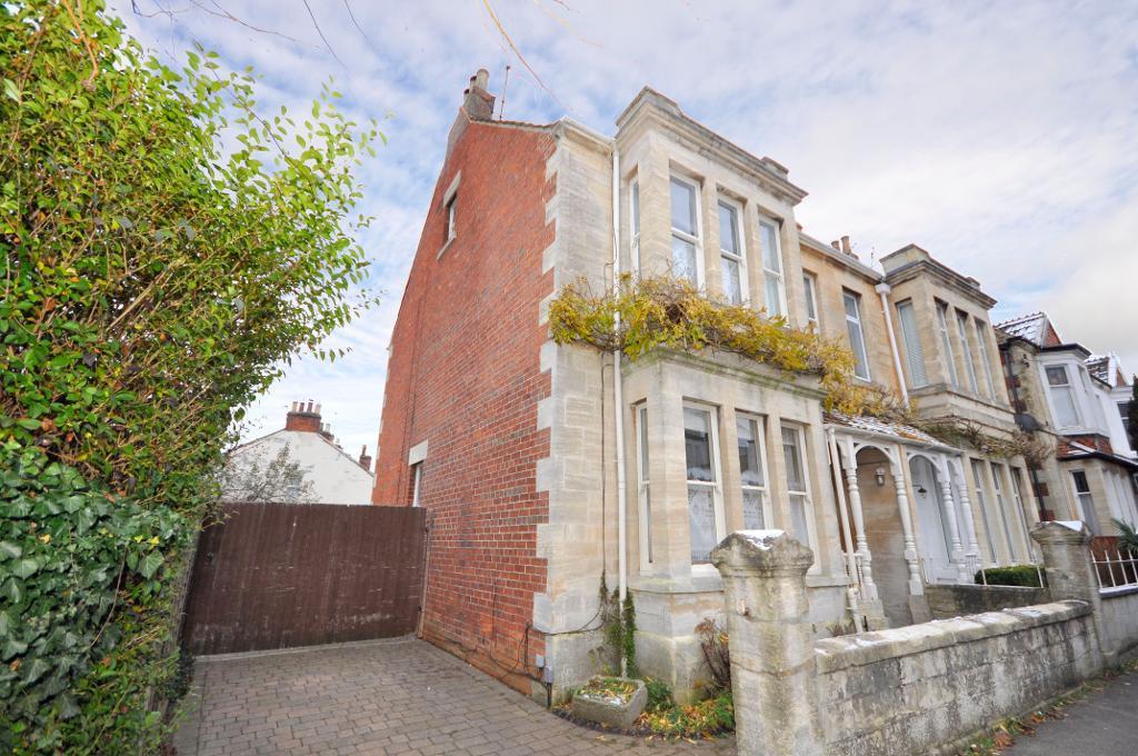 Westbourne Road, Trowbridge, Wiltshire, BA14 0AJ 4 bed semidetached