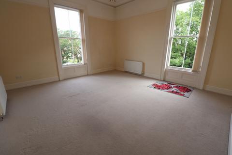 2 bedroom property to rent, Queens Road, Southport, Merseyside, PR9